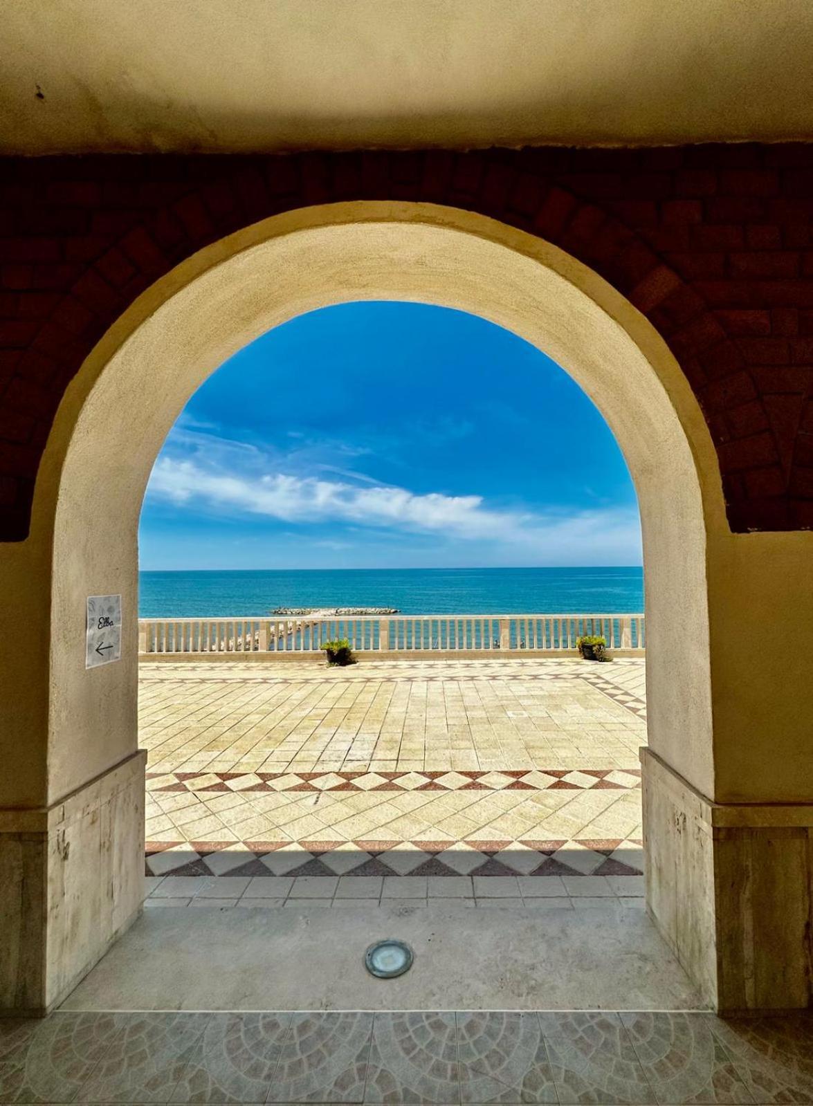 Il Paradiso Sul Mare Anzio Exteriör bild