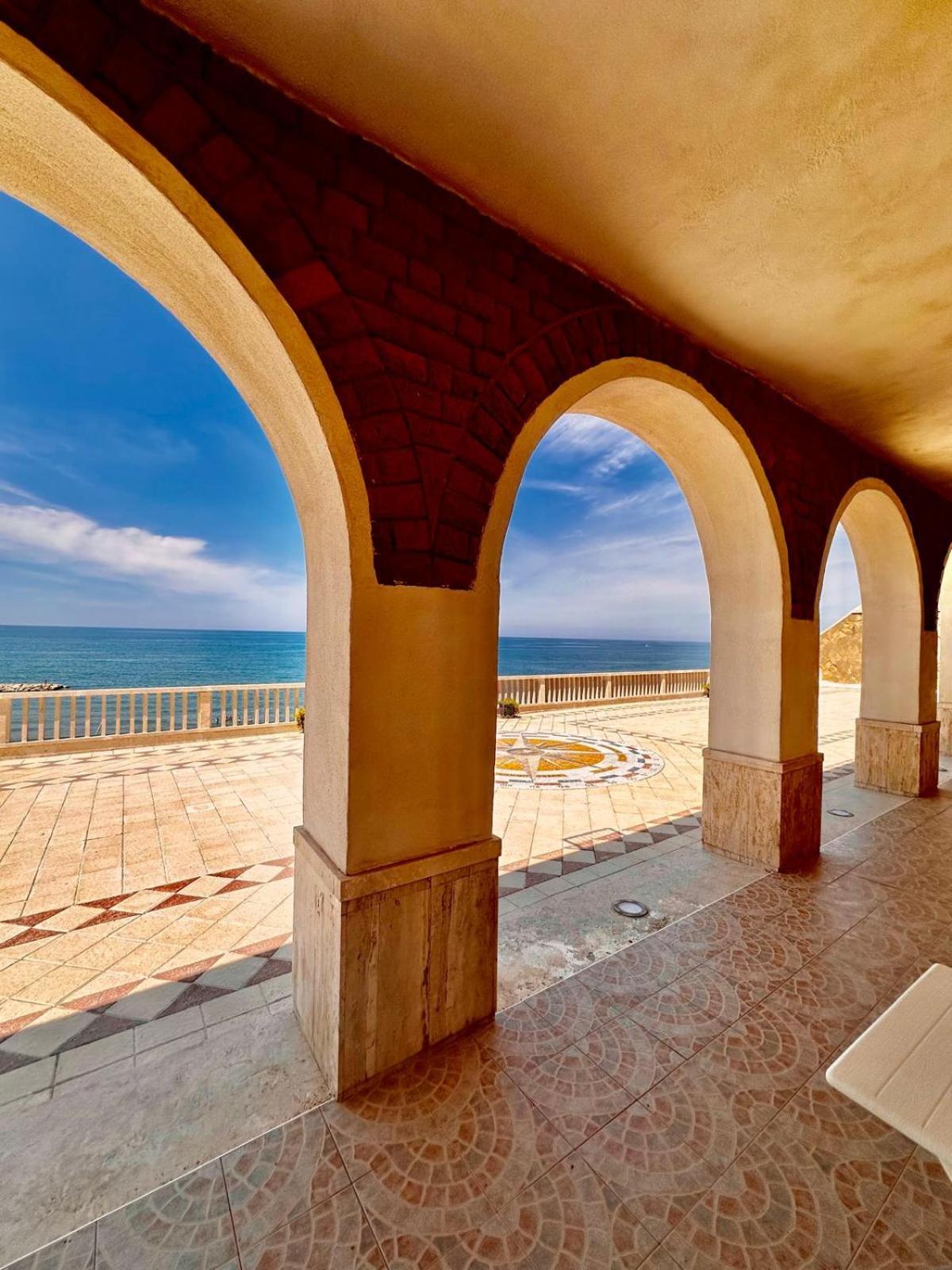 Il Paradiso Sul Mare Anzio Exteriör bild