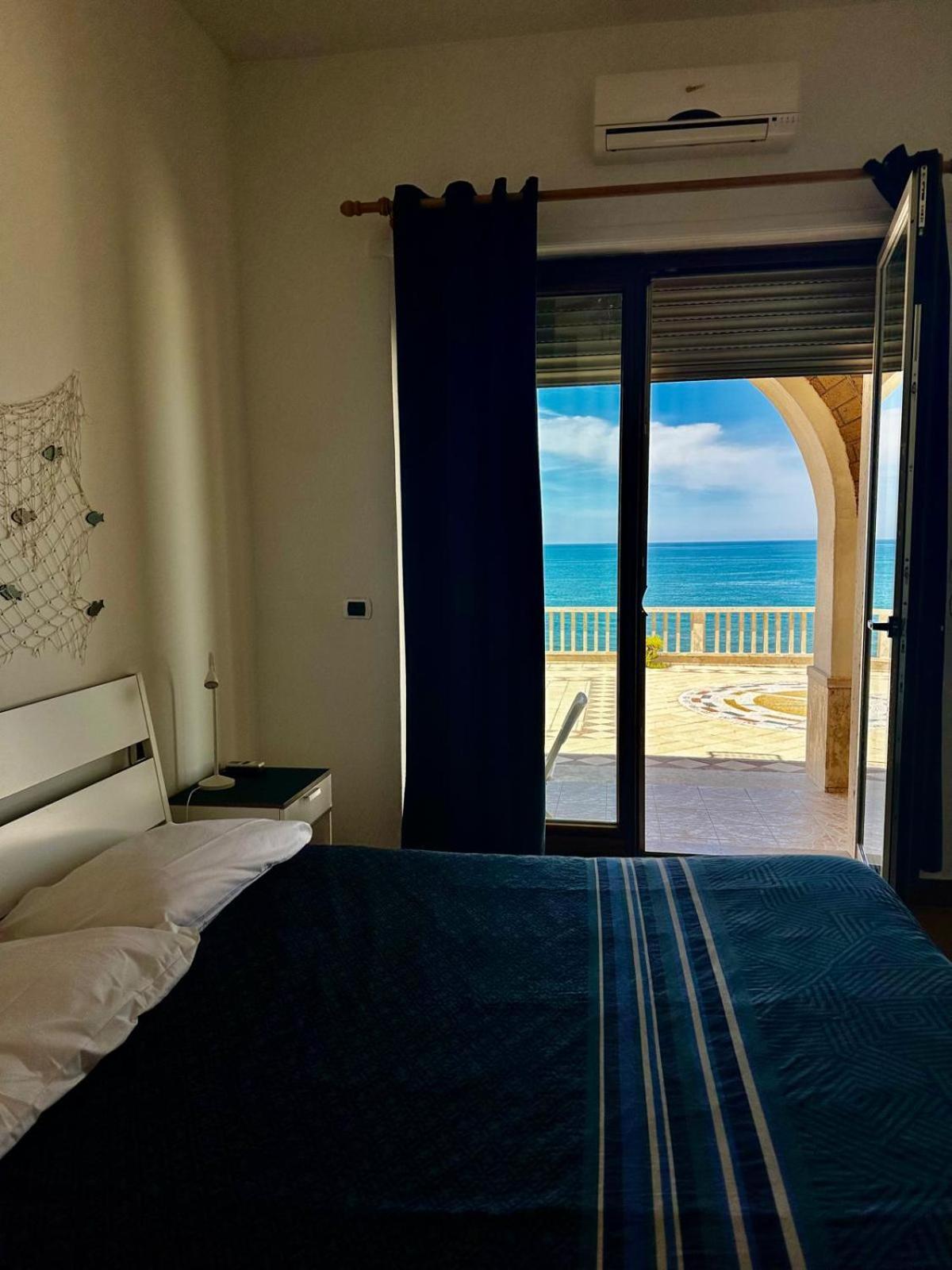 Il Paradiso Sul Mare Anzio Exteriör bild